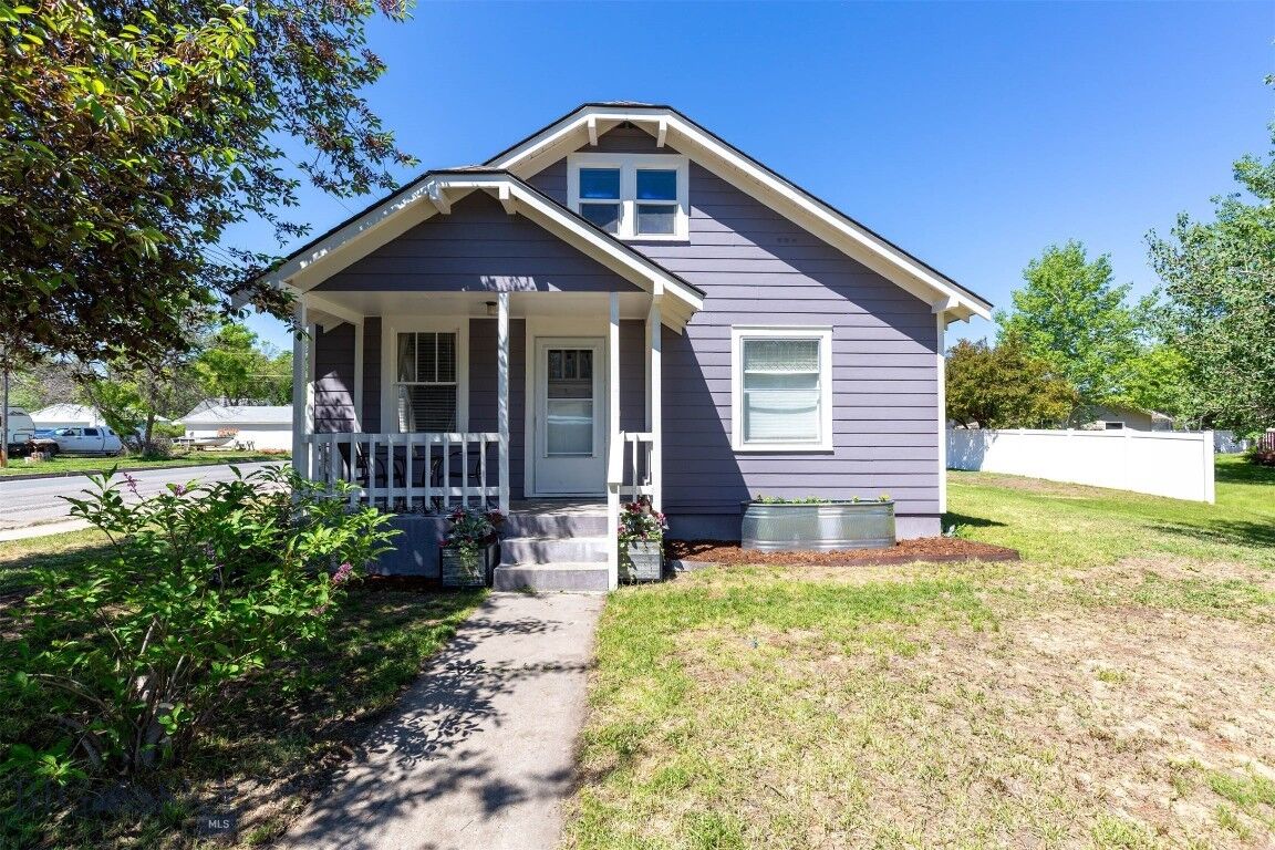 Property Photo:  2 N 5th Avenue E  MT 59752 