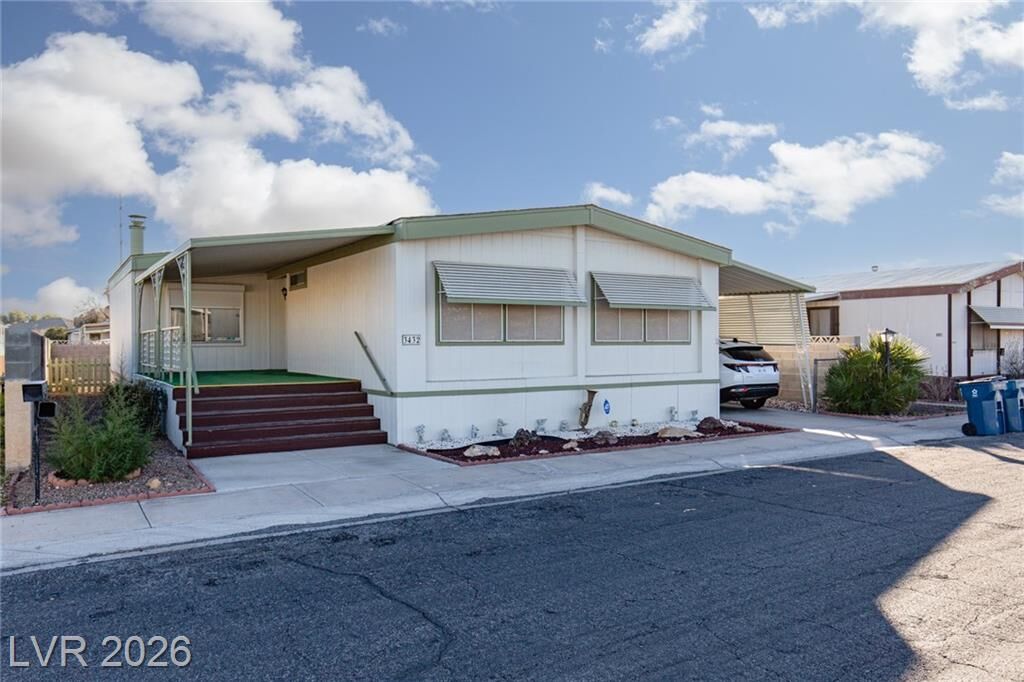 Property Photo: 3432 Jewel Cave Drive NV 89122