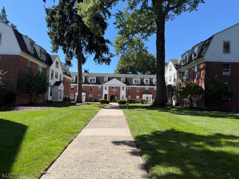 Property Photo: 160 Gordonhurst Ave J2 NJ 07043