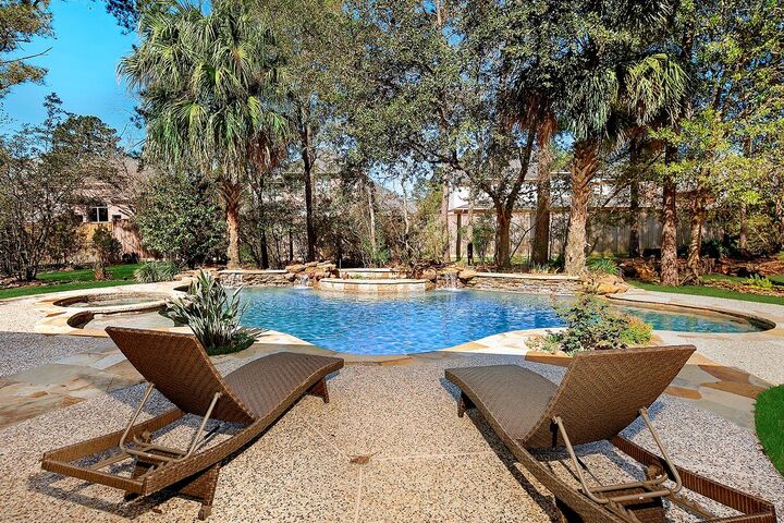 Property Photo: 22 W Bracebridge Circle TX 77382