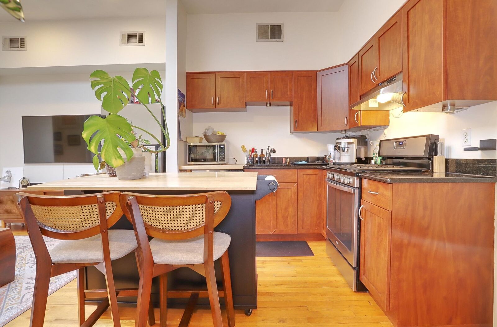 Property Photo: 519 Monroe St 3B NJ 07030