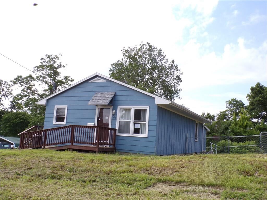 Property Photo:  203 W Heidel Street  MO 64633 