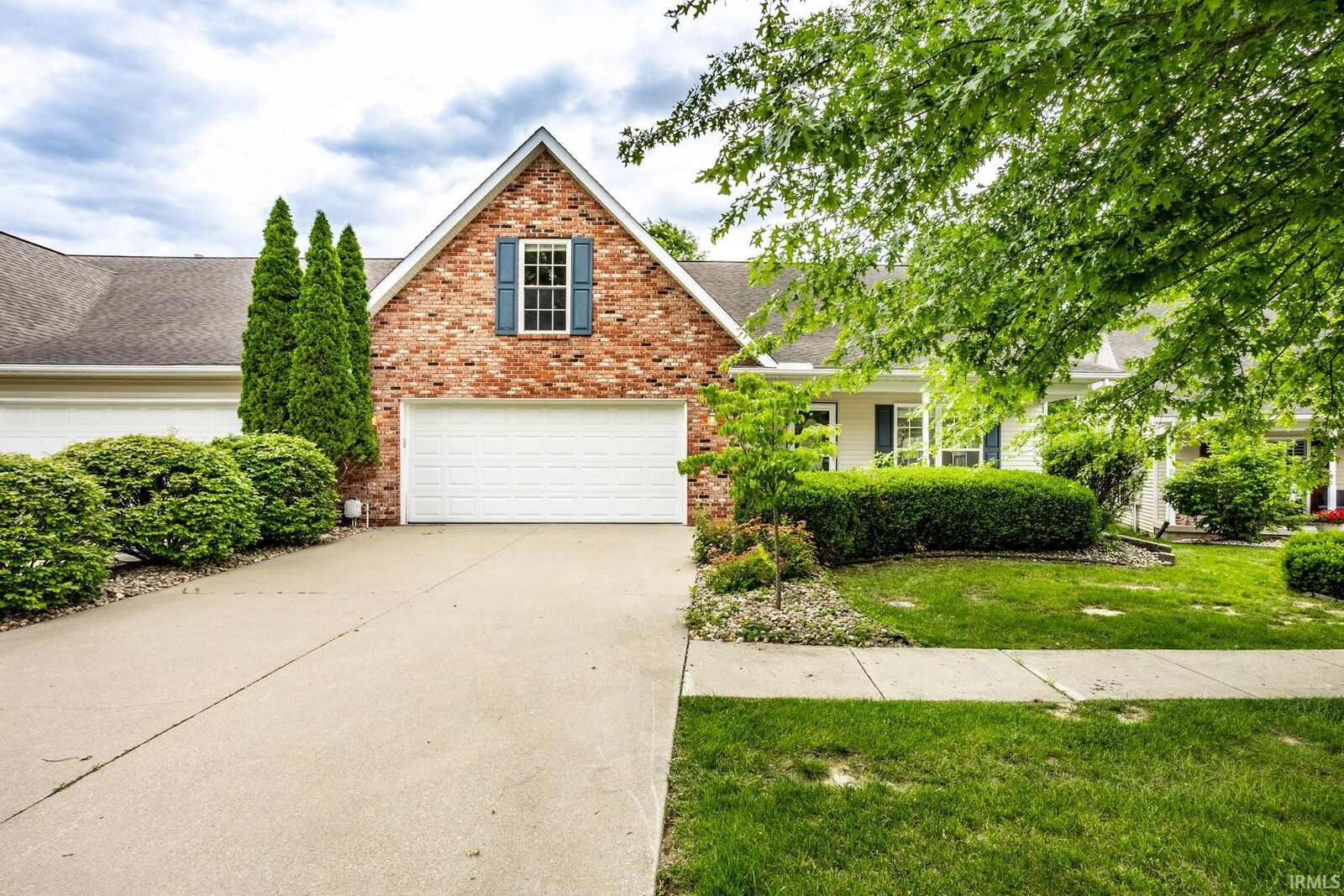 Property Photo:  1134 W Sugarberry Court  IN 47404-1876 