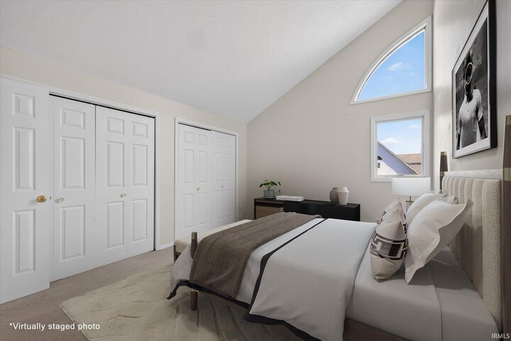 Property Photo: 1354 S College Mall Road IN 47401