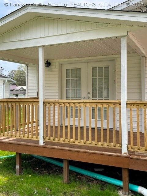 Property Photo:  128/136 Jefferson Street  WV 25011 