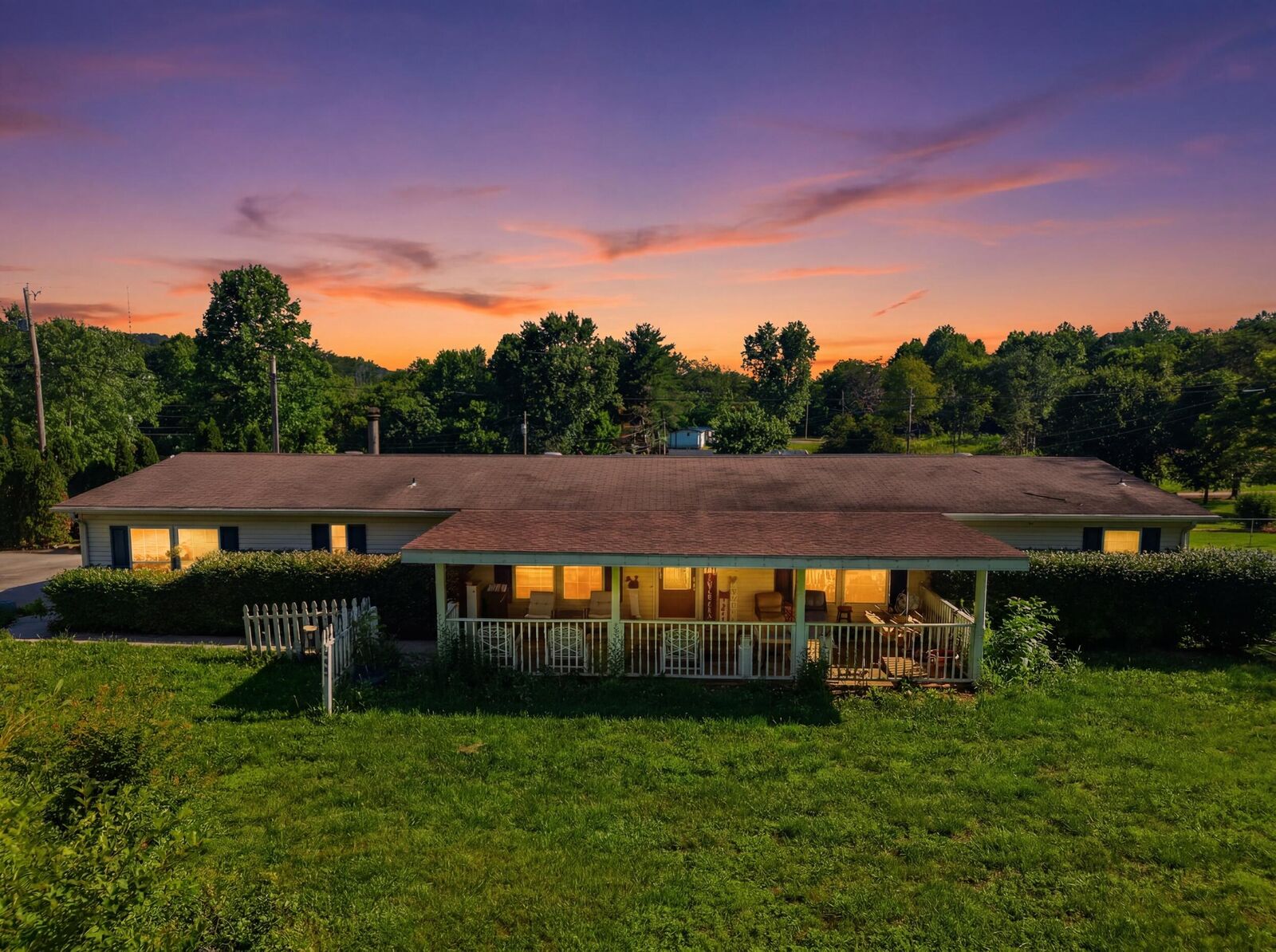 Property Photo: 246 Briarwood Drive KY 42519
