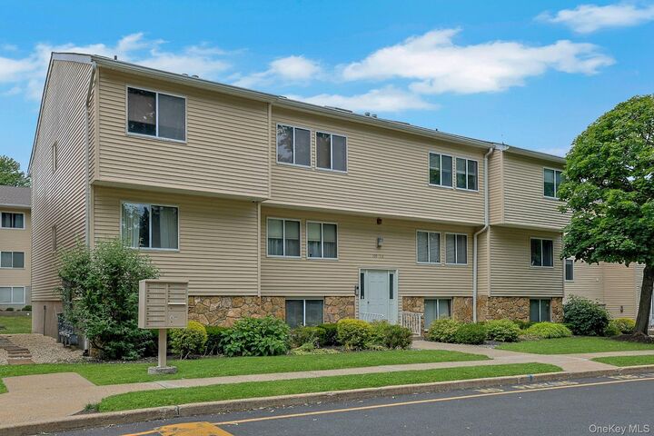 Property Photo:  25 College Avenue 111  NY 10954 