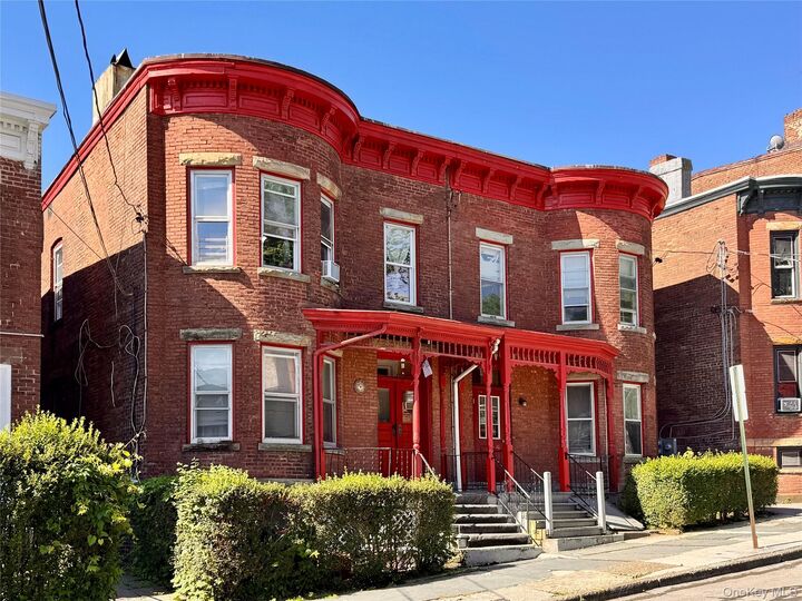 Property Photo:  51 Benkard Avenue  NY 12550 