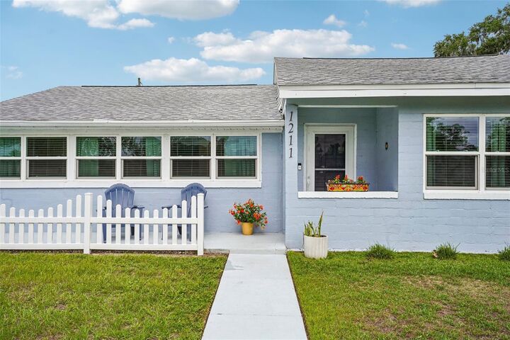 Property Photo: 1211 Morningside Drive FL 32757