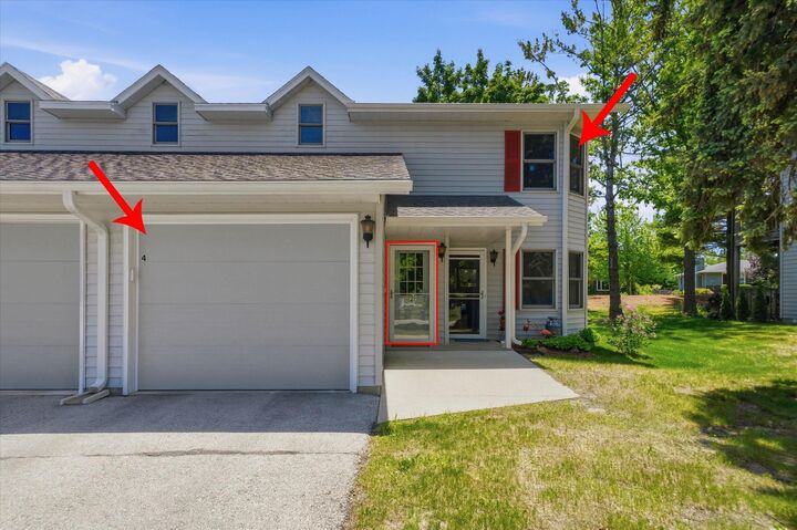 Property Photo: 728 Woodview Ave WI 53085