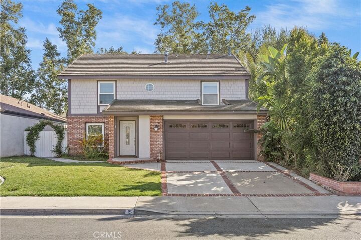 Property Photo:  15 Bluecoat  CA 92620 