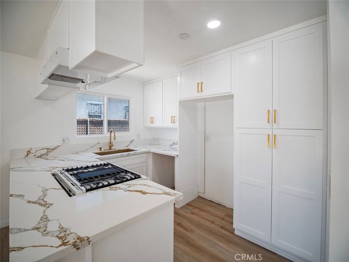 Property Photo:  5865 South Flower Street  CA 90003 