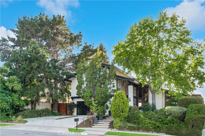 Property Photo:  2407 Port Whitby  CA 92660 