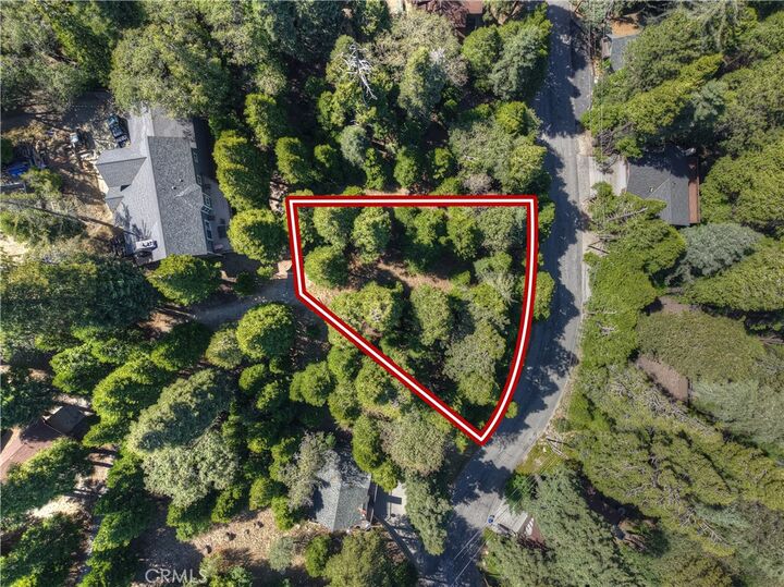 Property Photo:  413 Merrimack  CA 92352 