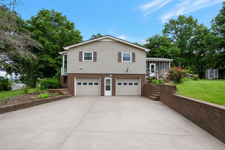 Property Photo:  2226 Hwy 25 W  TN 37048 