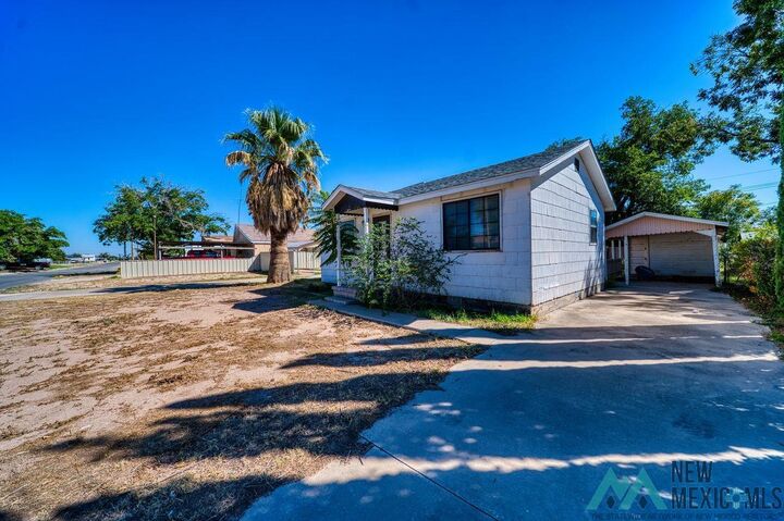 Property Photo:  1403 A W Fox Street  NM 88220 