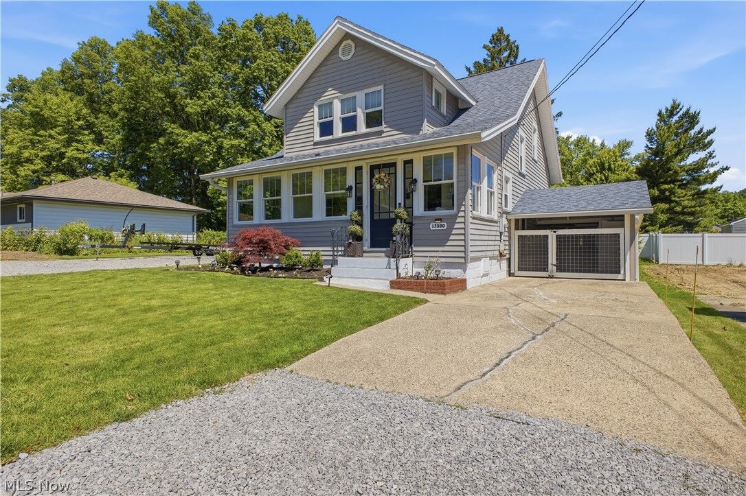 Property Photo: 17500 Lundys Lane OH 44429