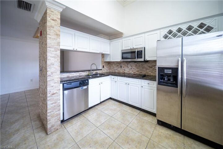 Property Photo:  3407 Winkler Ave 304  FL 33916 
