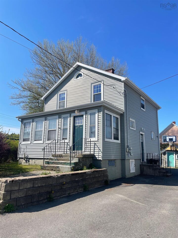 80 Alexandra Street — photo 1
