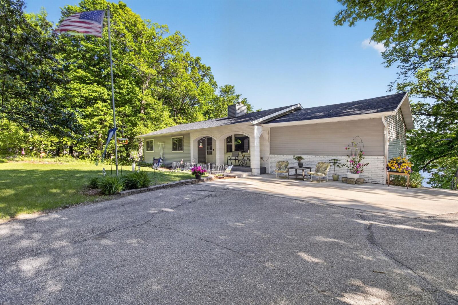 Property Photo:  31265 Eagle Lake Road  MN 56544 