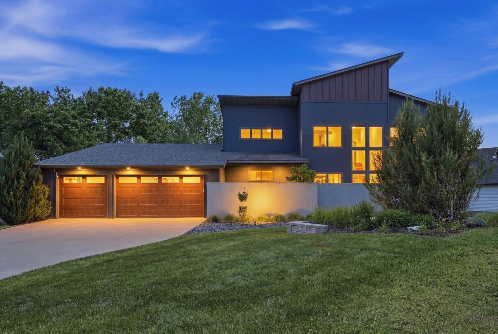 Property Photo: 2229 Wall Street MN 55122