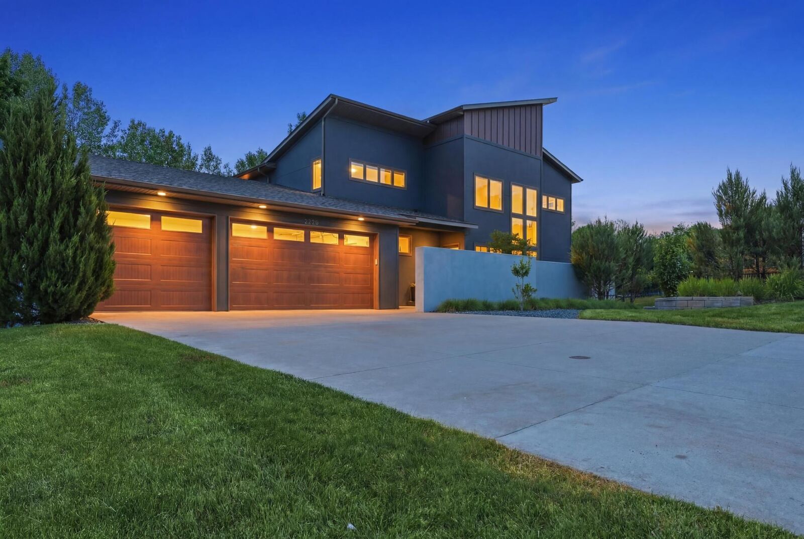Property Photo: 2229 Wall Street MN 55122