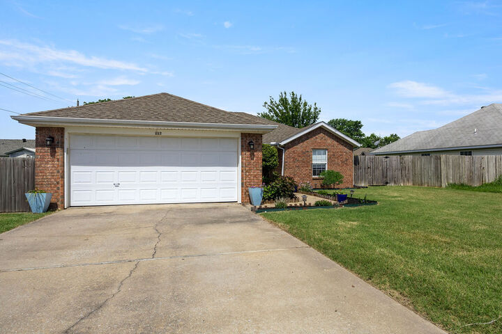 Property Photo:  112 Green Acres Street  AR 72745 