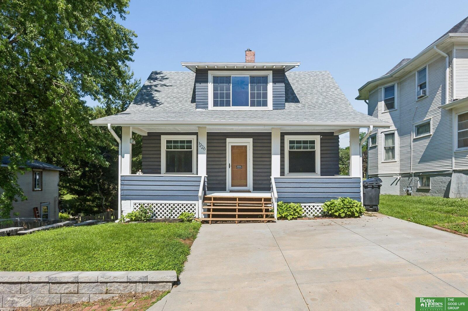 Property Photo:  1226 N 34 Street  NE 68131 
