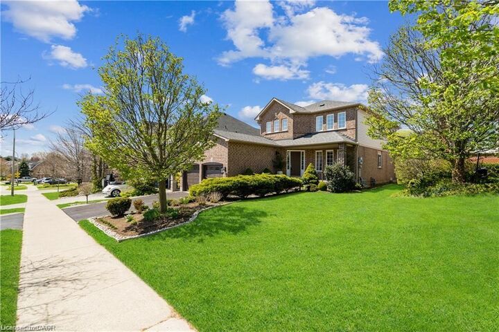 Property Photo: 106 Moore Crescent ON L9G 4Z8
