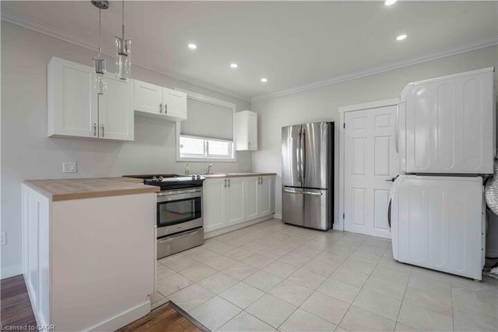 Property Photo:  204 Glow Avenue Upper  ON L8H 3W5 
