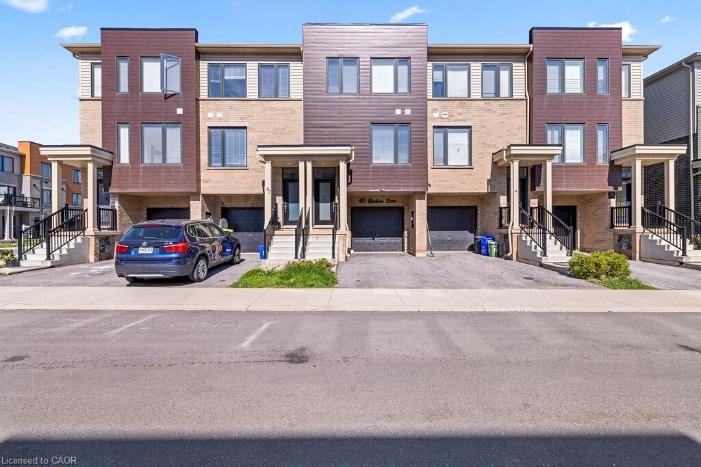 Property Photo:  40 Radison Lane  ON L8H 0B5 
