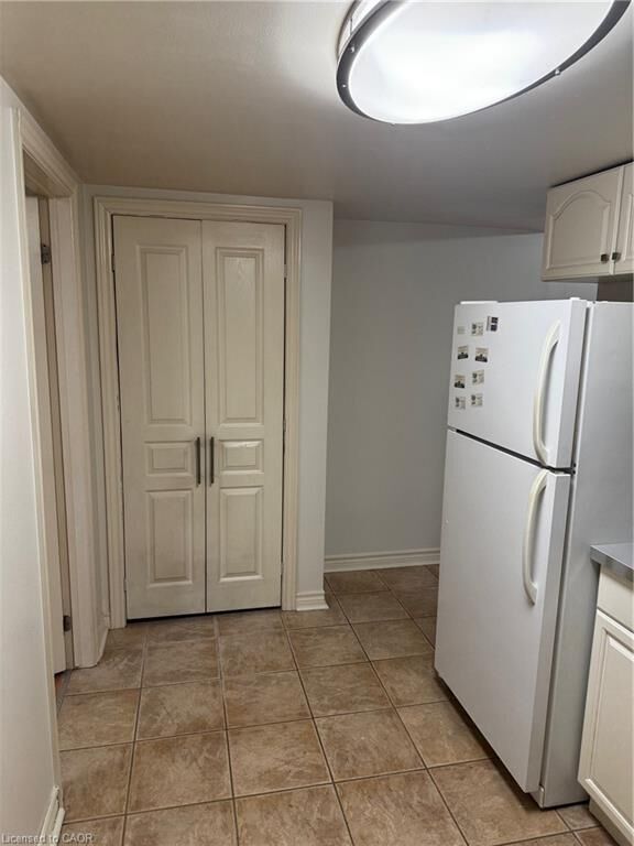 Property Photo:  585 King Street 5  ON L3B 3L3 