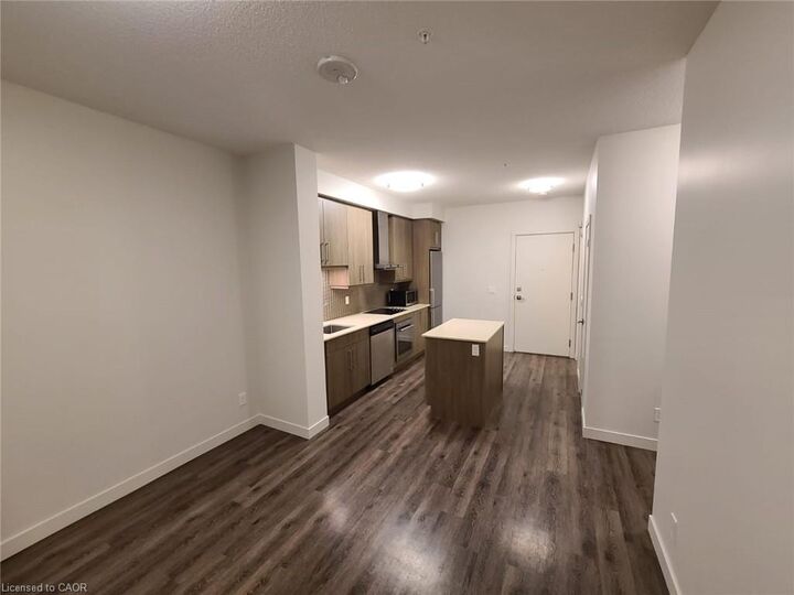 Property Photo:  2087 Fairview Street 901  ON L7R 0E5 