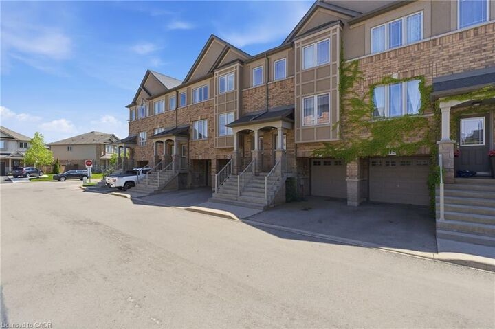 Property Photo:  201 Westbank Trail 13  ON L8J 0H4 