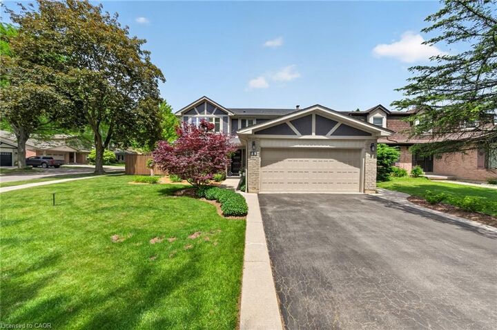 Property Photo:  15 Ravine Drive  ON L9H 6K8 