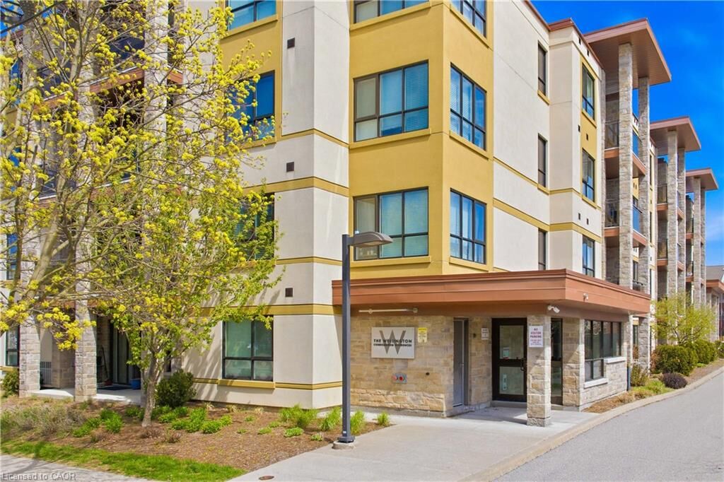 Property Photo:  26 Wellington Street 404  ON L2R 6Y8 