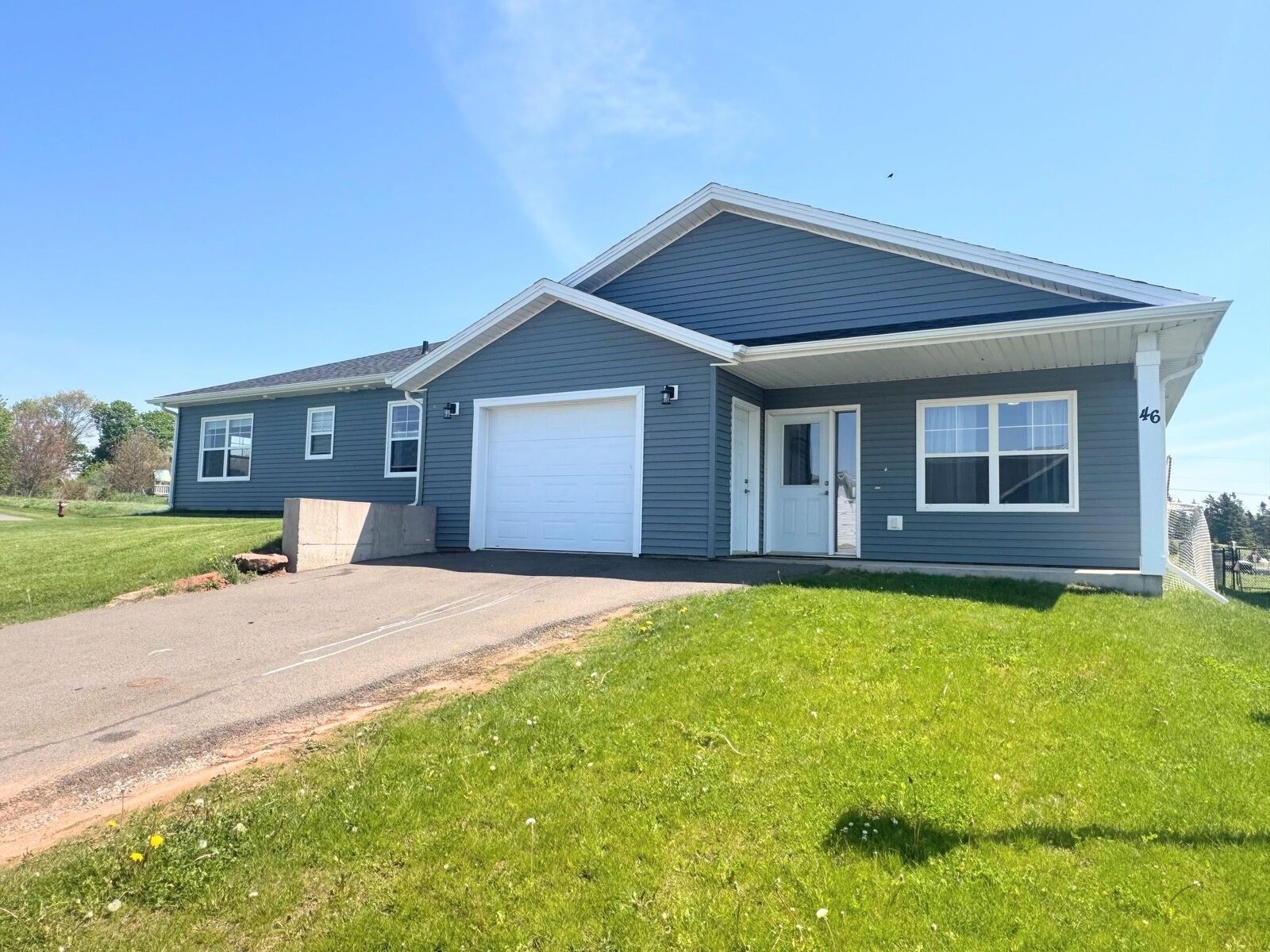 Property Photo:  46 Beech Hill Avenue  PE C1C 1C2 