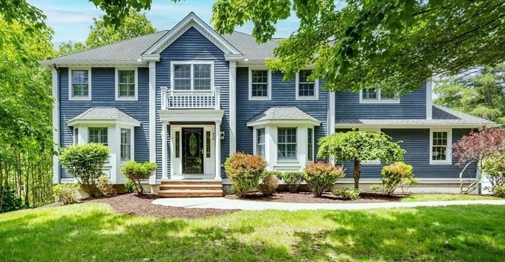 Property Photo:  438 Middlesex Ave  MA 01887 