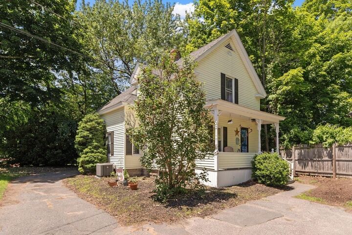 Property Photo:  24 Bennett Pl  MA 01453 