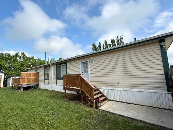 Photo de la propriété:  4603 50 Street  AB T9X 1Y4 