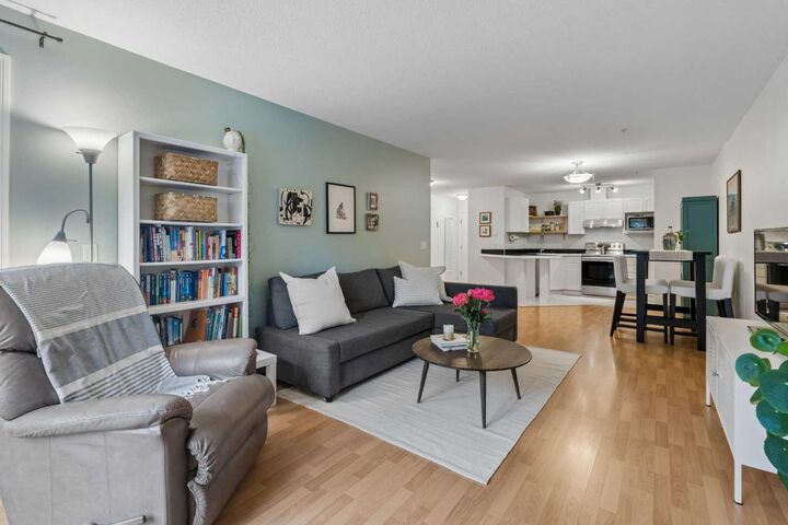 Property Photo:  1631 28 Avenue SW 310  AB T2T 1J5 