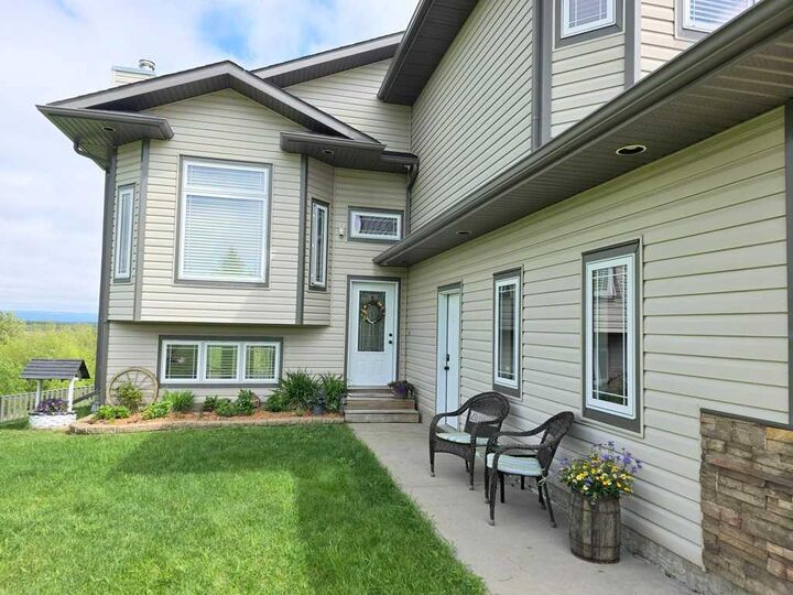 Property Photo:  18 Aspen Alley  AB T0G 2A0 