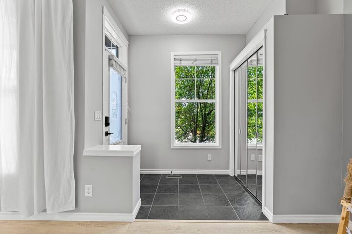 Property Photo:  122 Auburn Bay Heights SE  AB T3M 0A7 