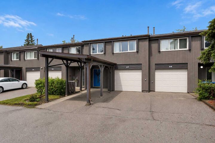 Property Photo:  2225 Oakmoor Drive SW 57  AB T2V 4N6 