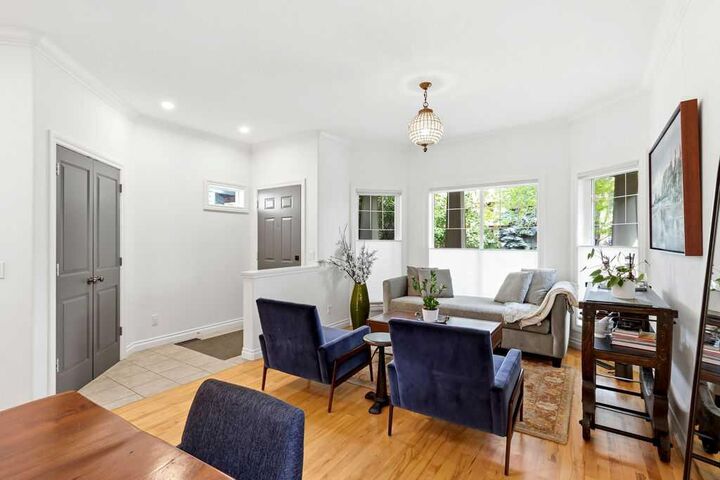 Property Photo:  613 24 Avenue NW  AB T2M 1X6 