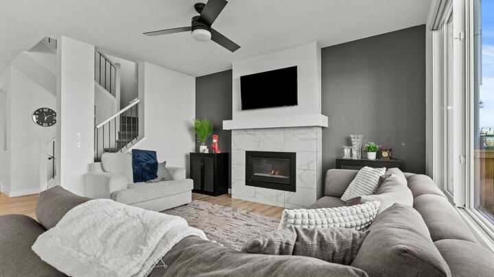 Property Photo:  152 Threepoint Cove  AB T1S 5S4 