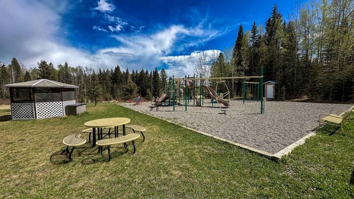 Property Photo: 5227 Township Road 320 23 AB T0M 1X0