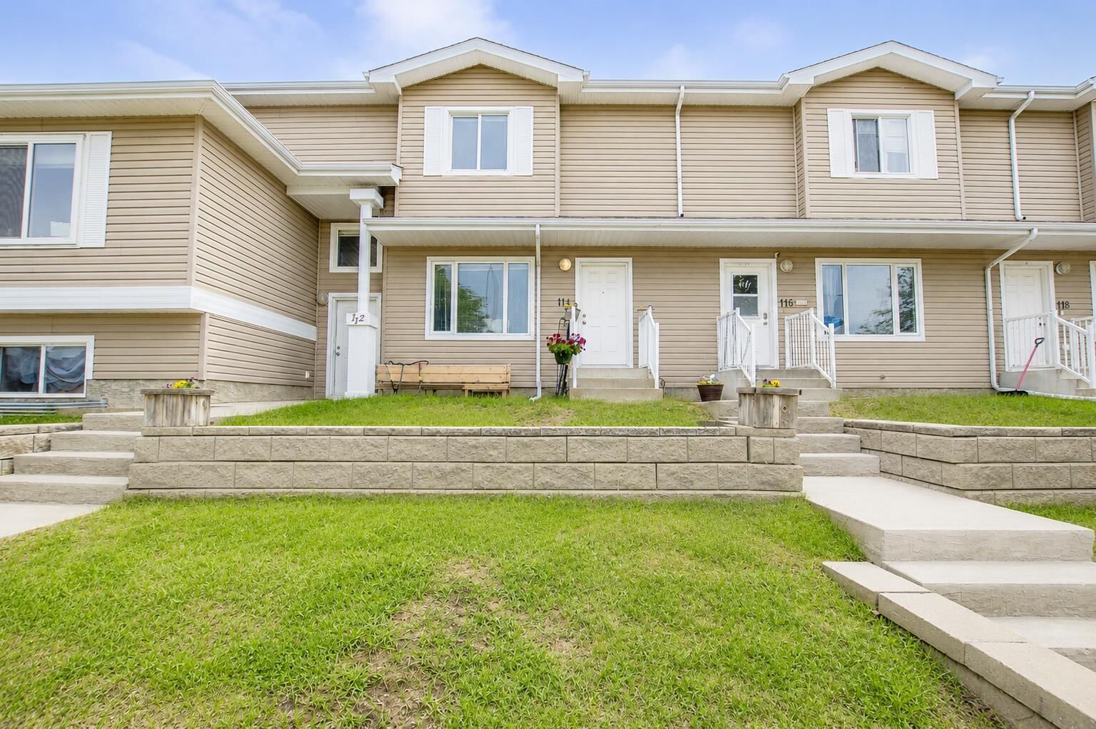 Property Photo:  9105 91 Street #114  AB T8X 0E6 