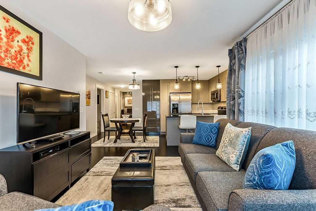 Property Photo:  11 Mahogany Row SE 2114  AB T3M 2L6 