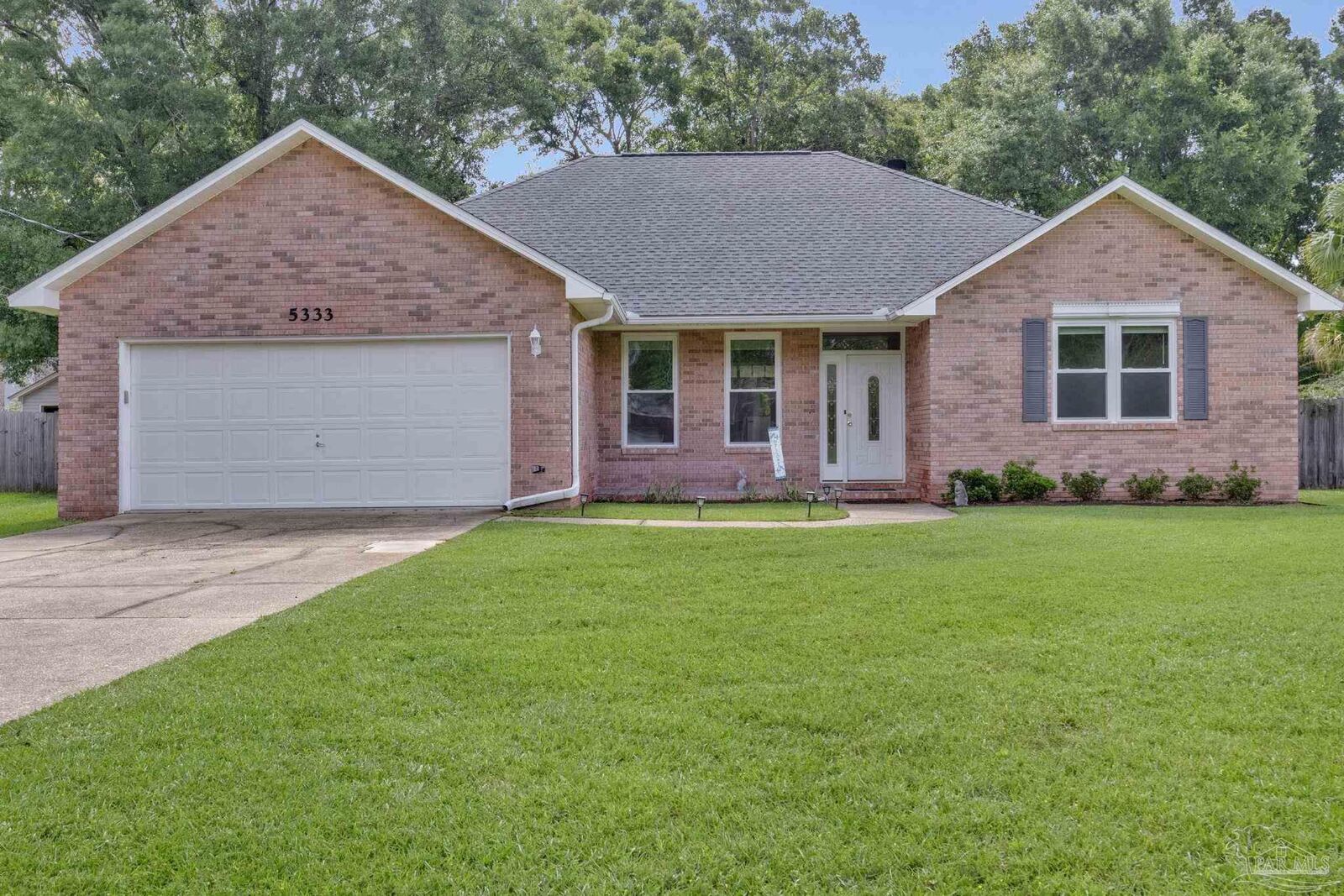 Property Photo:  5333 Rowe Trl  FL 32571 